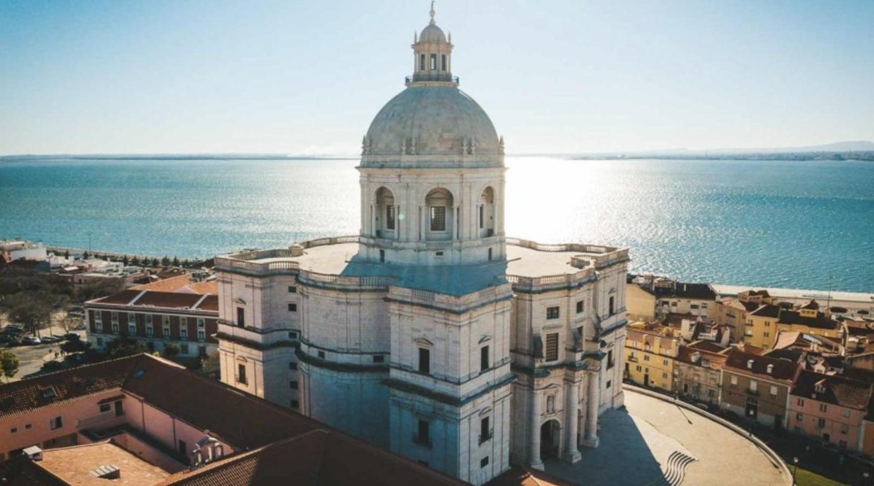 Апартаменты River View Lisbon Historic Alfama Экстерьер фото