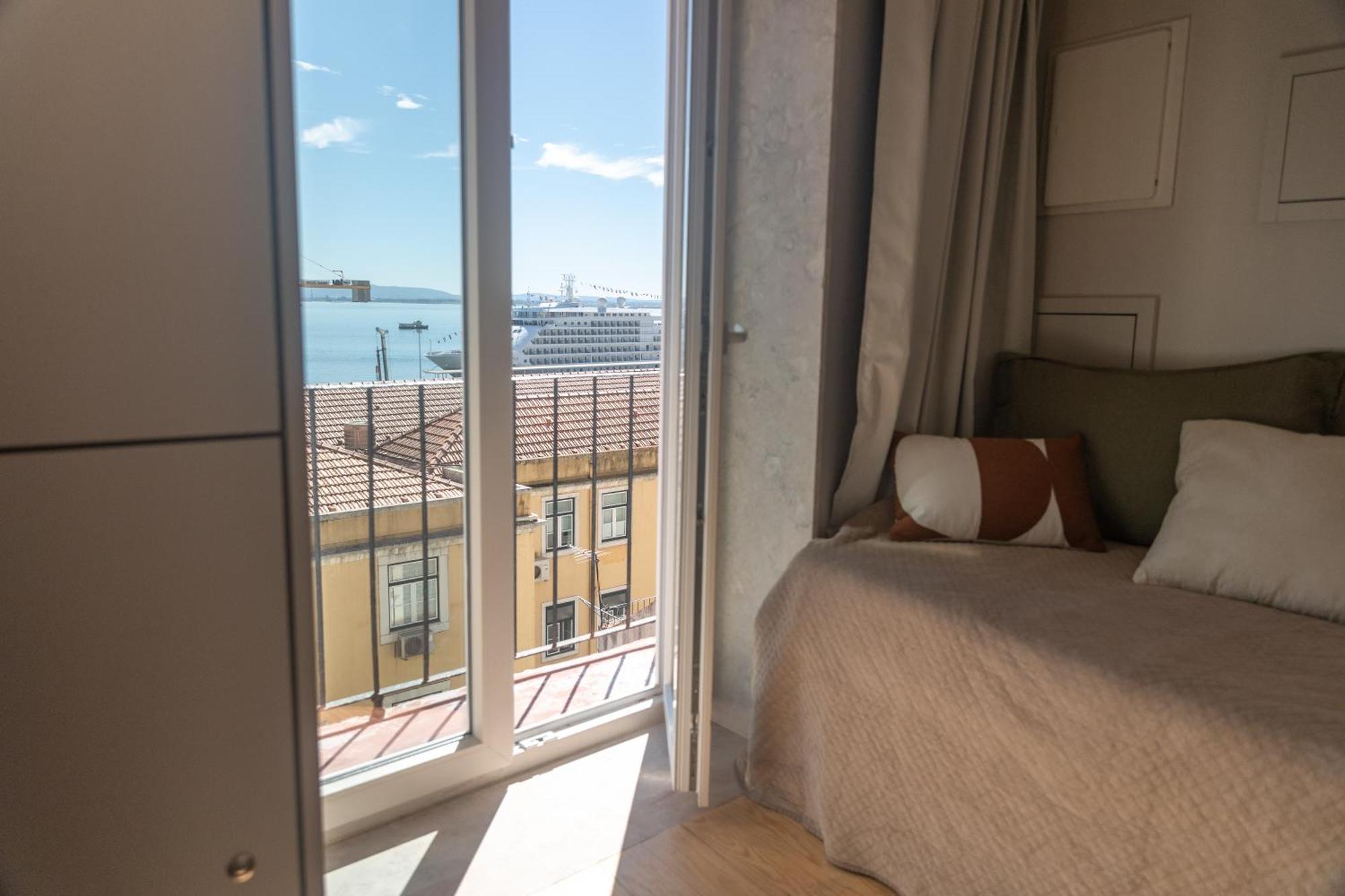 Апартаменты River View Lisbon Historic Alfama Экстерьер фото